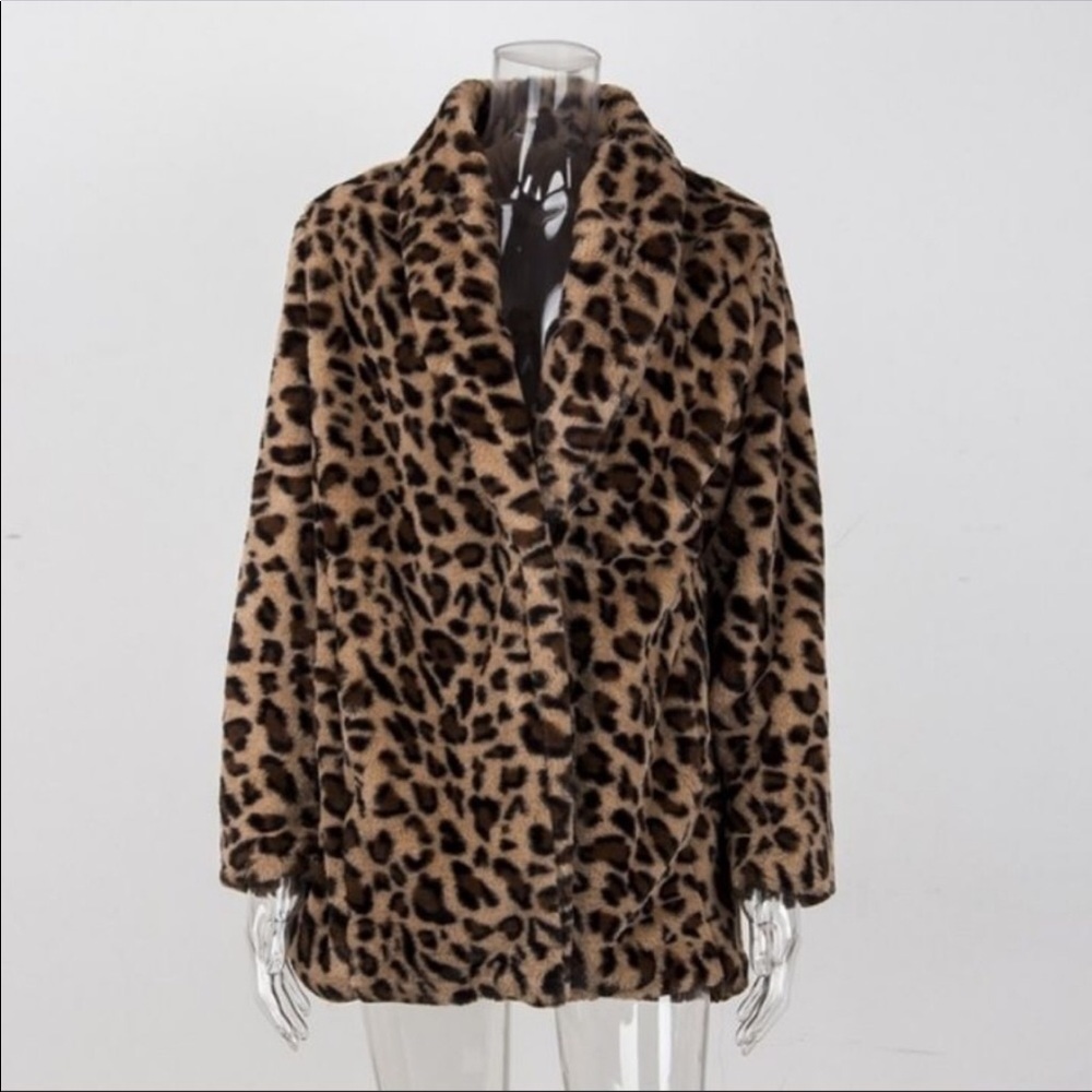 SALE!! Was $59 Plush Leopard Faux Fur Jacket - Picture 5 of 8